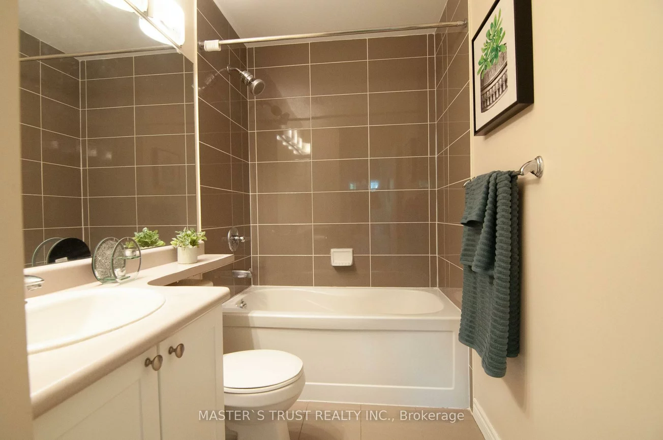 3525, Kariya, City Centre, Mississauga