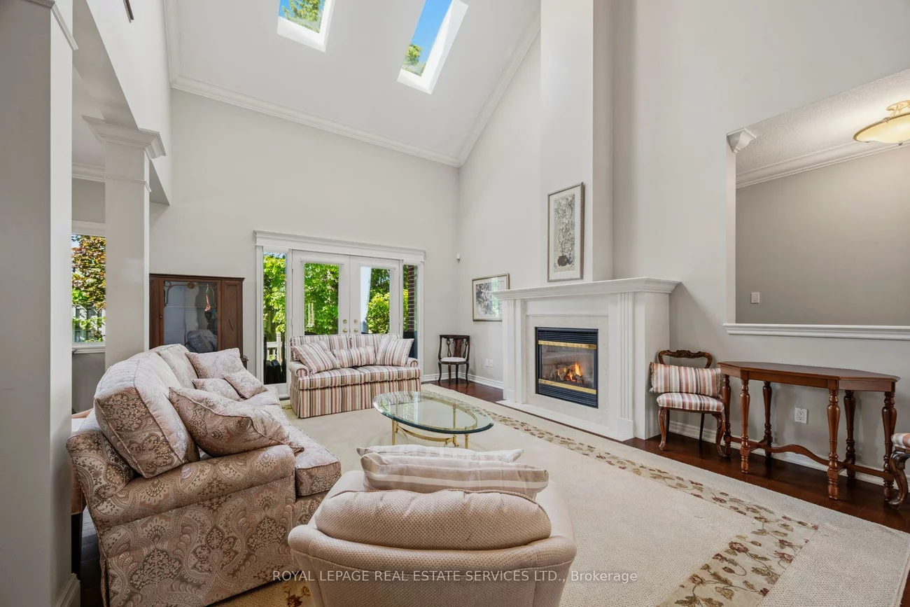 2130, Dickson, Cooksville, Mississauga