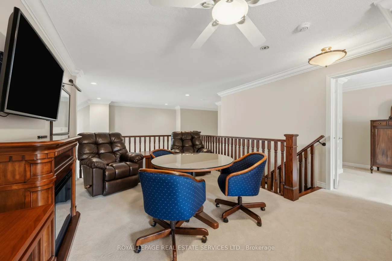2130, Dickson, Cooksville, Mississauga