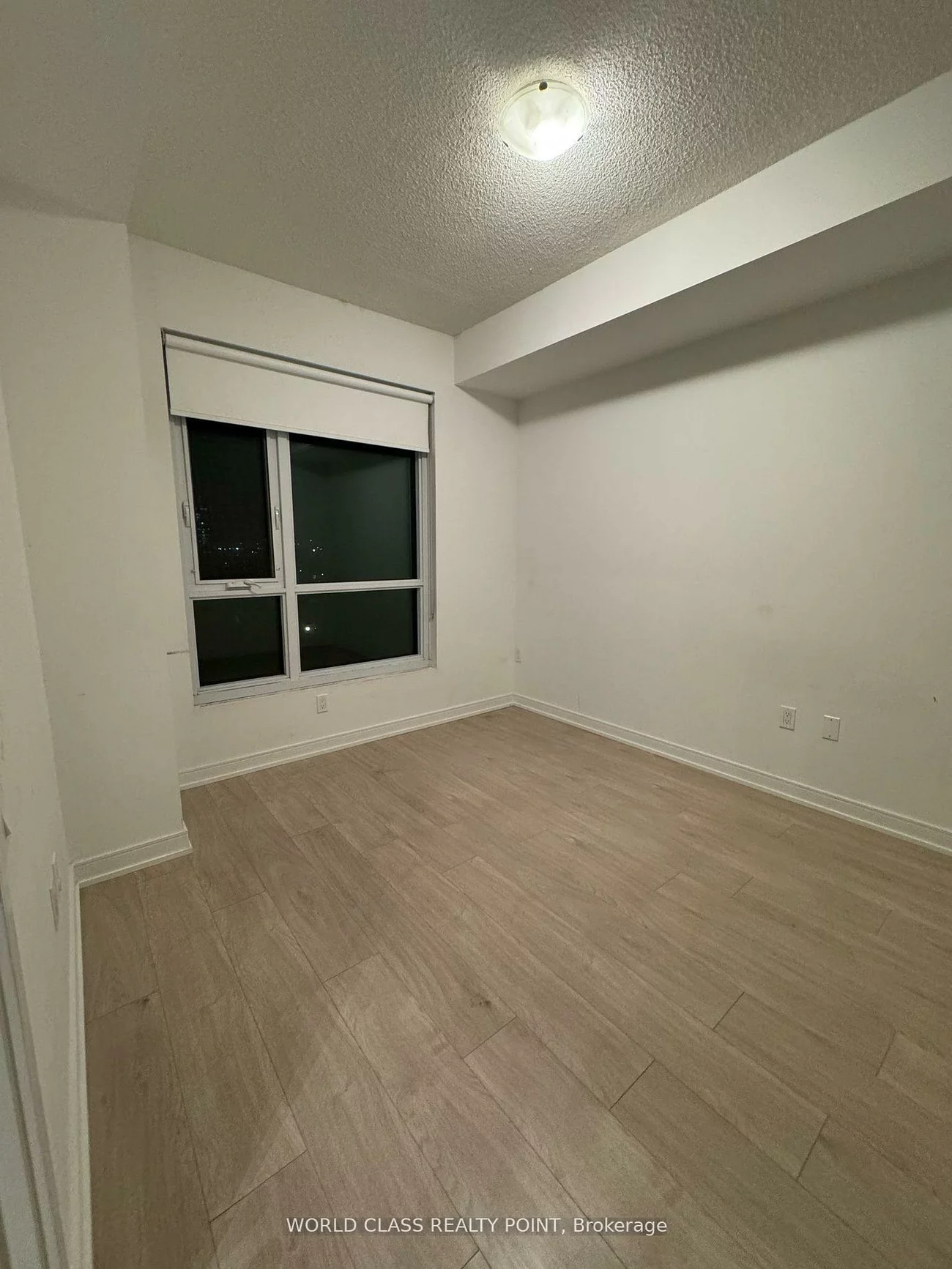 8, Nahani, Hurontario, Mississauga