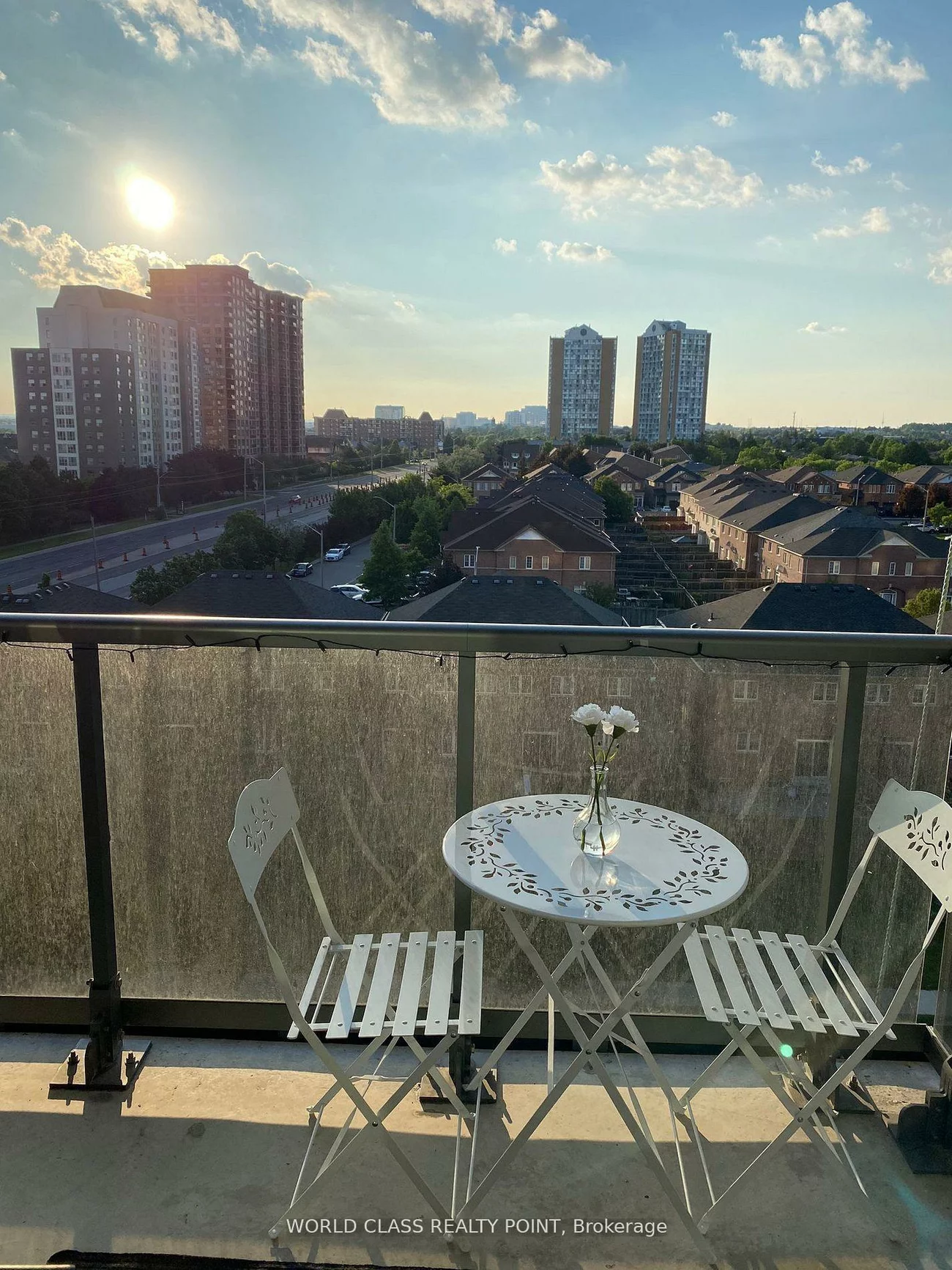 8, Nahani, Hurontario, Mississauga