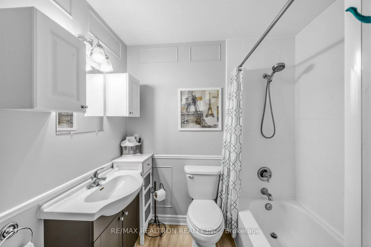 6699, Falconer, Streetsville, Mississauga