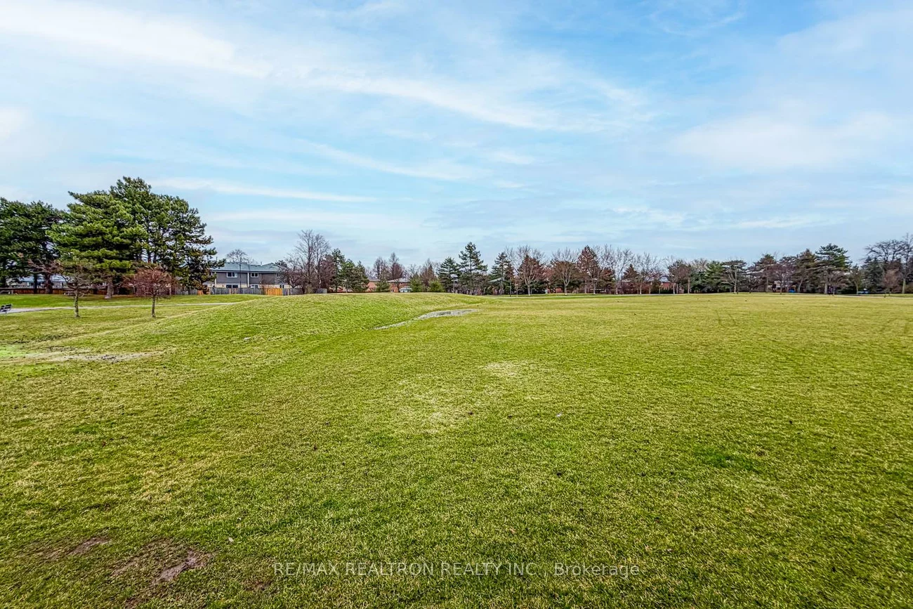 6699, Falconer, Streetsville, Mississauga