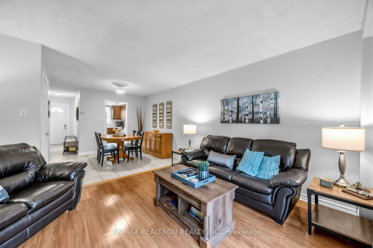 6699, Falconer, Streetsville, Mississauga
