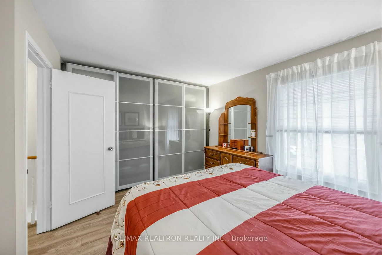 6699, Falconer, Streetsville, Mississauga