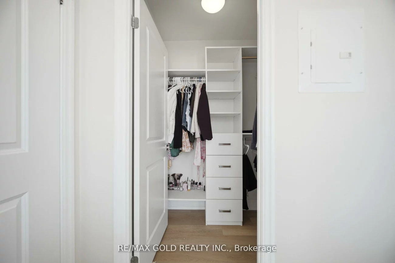 4011, Brickstone, City Centre, Mississauga