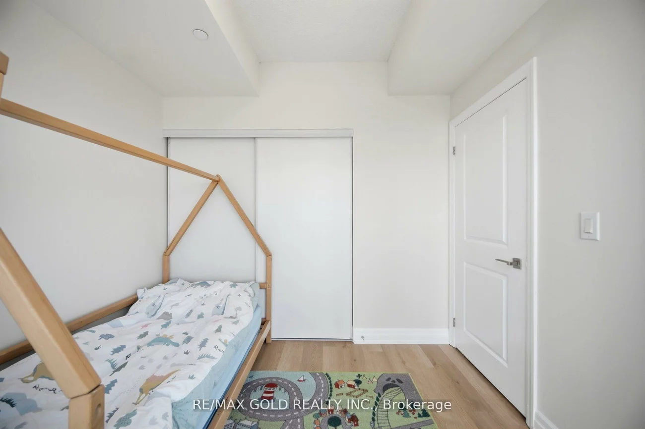 4011, Brickstone, City Centre, Mississauga