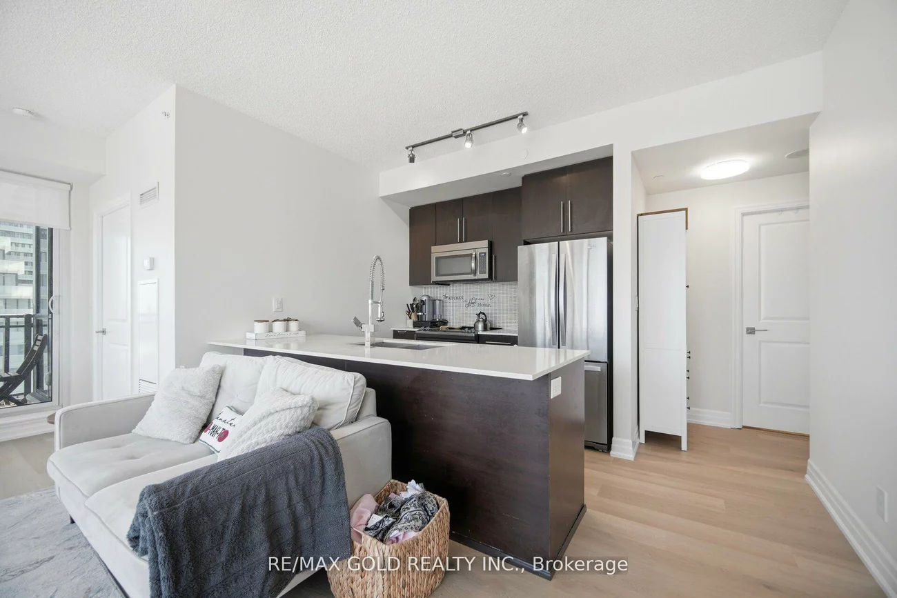 4011, Brickstone, City Centre, Mississauga