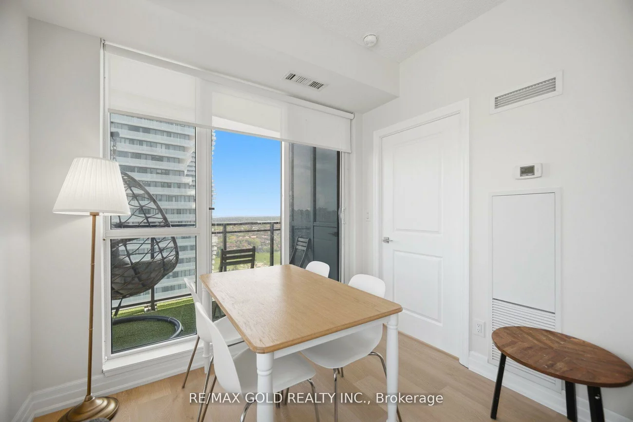 4011, Brickstone, City Centre, Mississauga