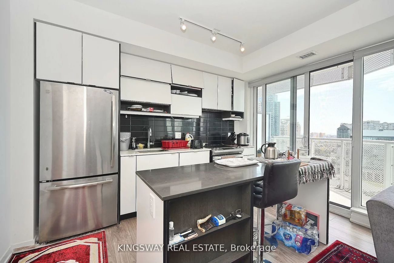 4065, Confederation, City Centre, Mississauga