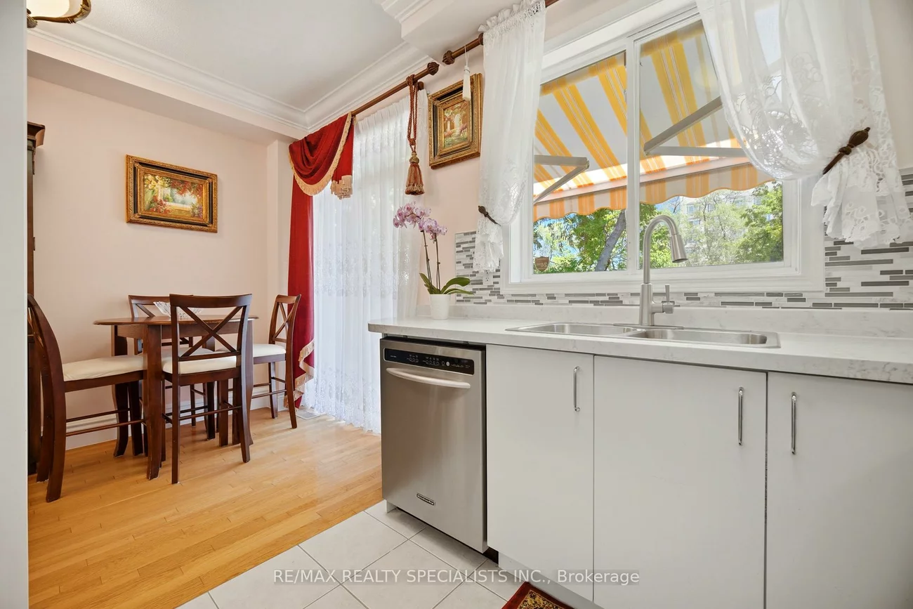 3071, Treadwells, Applewood, Mississauga