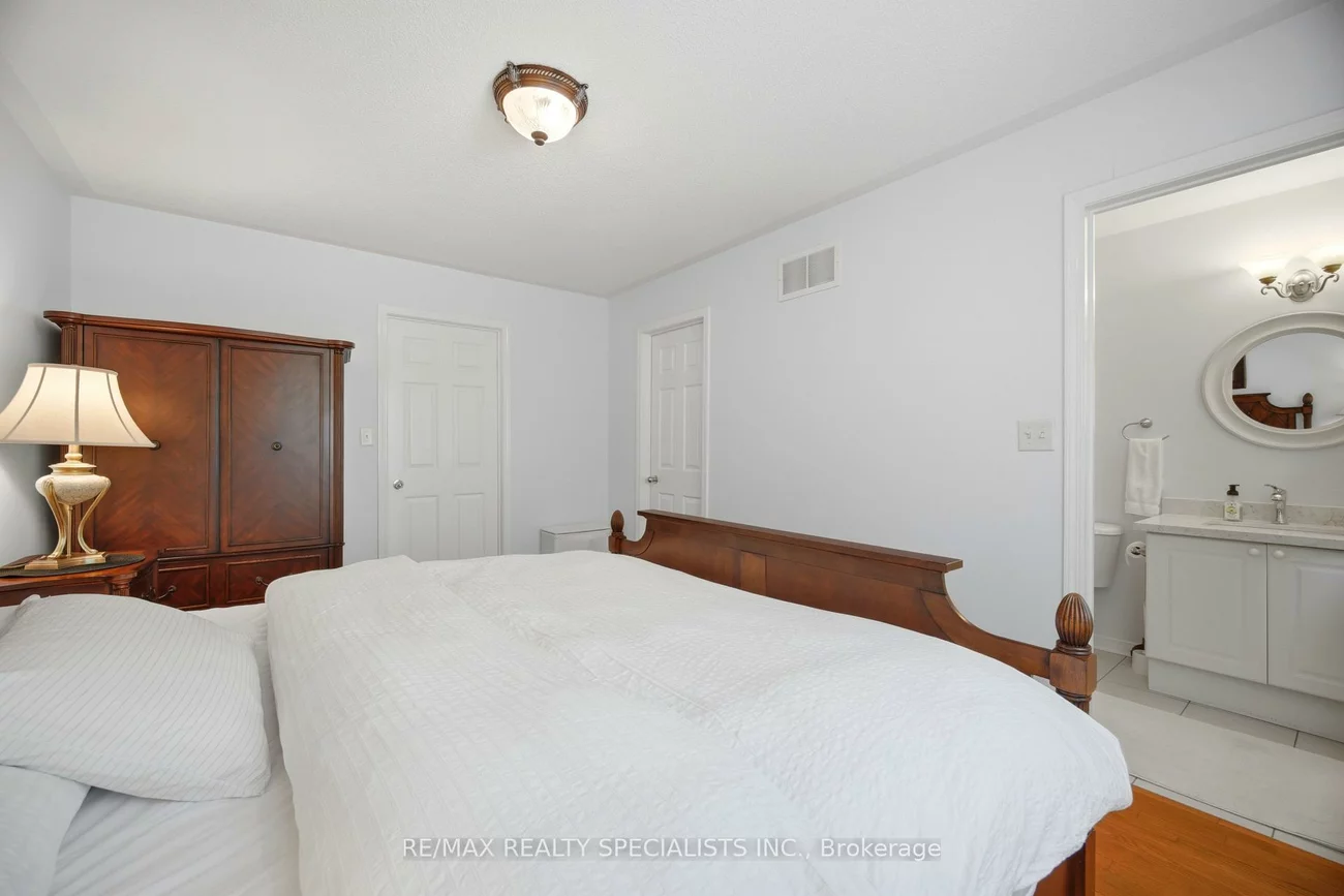 3071, Treadwells, Applewood, Mississauga