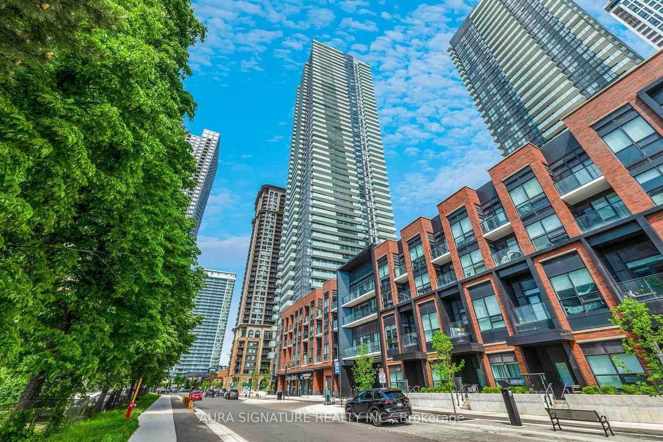 430, Square One, Creditview, Mississauga