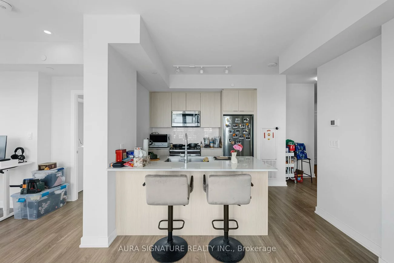 430, Square One, Creditview, Mississauga
