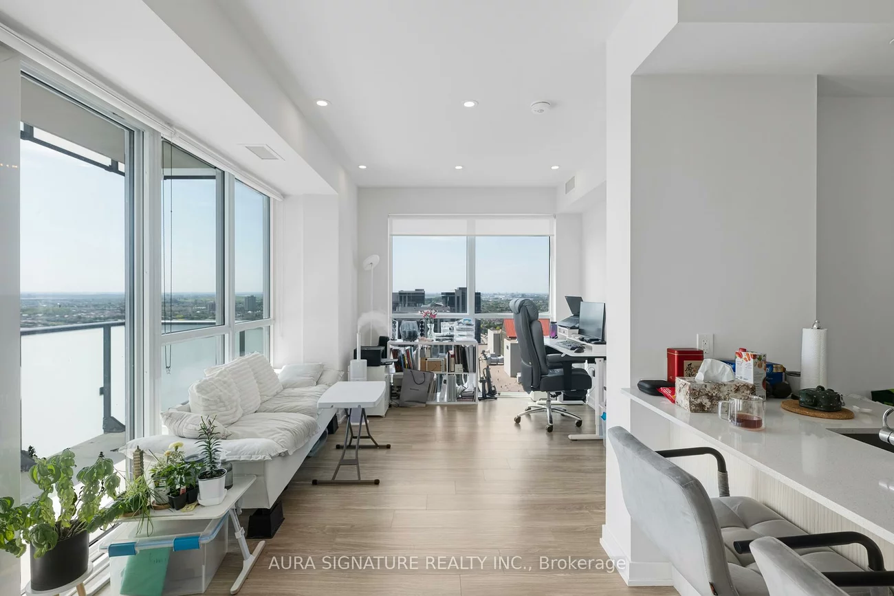 430, Square One, Creditview, Mississauga