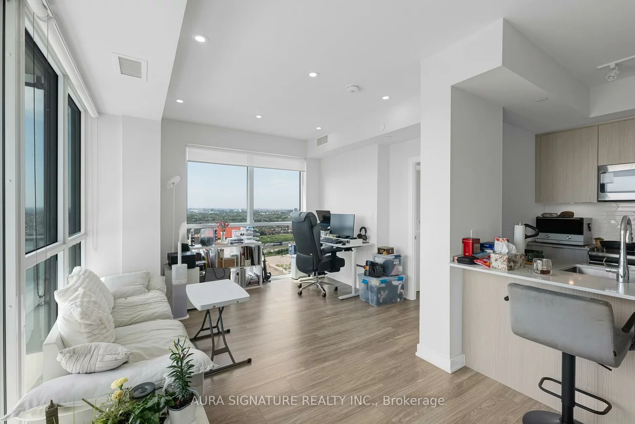430, Square One, Creditview, Mississauga