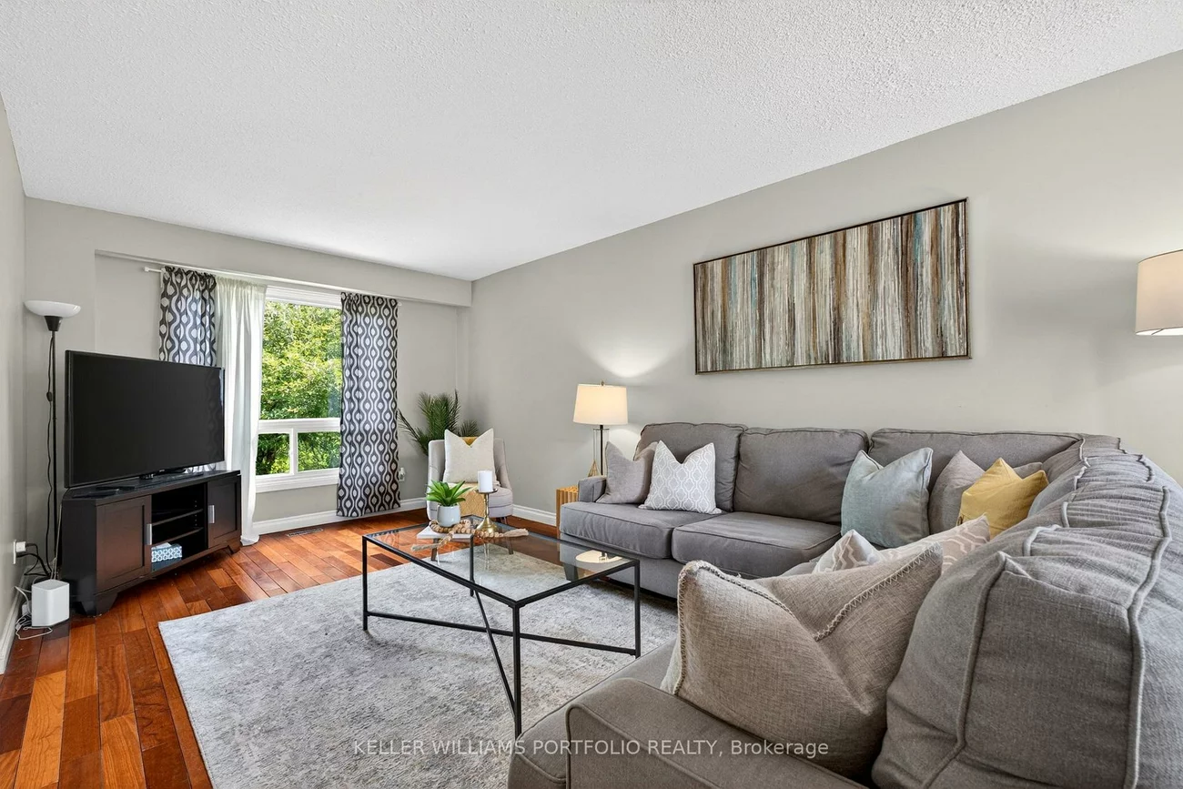 900, Dundas, Erindale, Mississauga