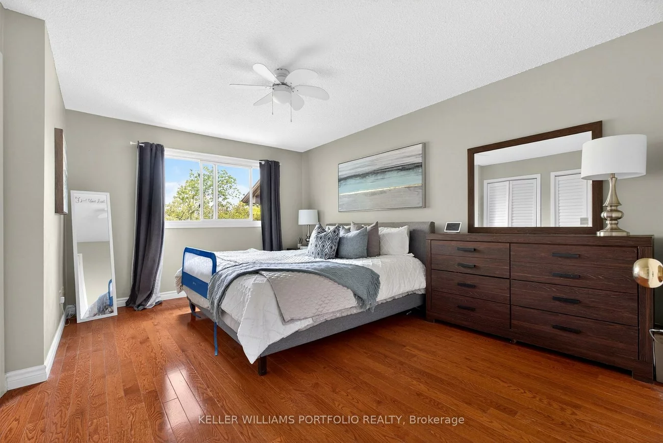 900, Dundas, Erindale, Mississauga