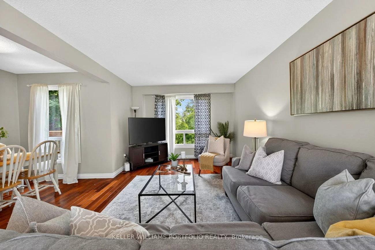 900, Dundas, Erindale, Mississauga