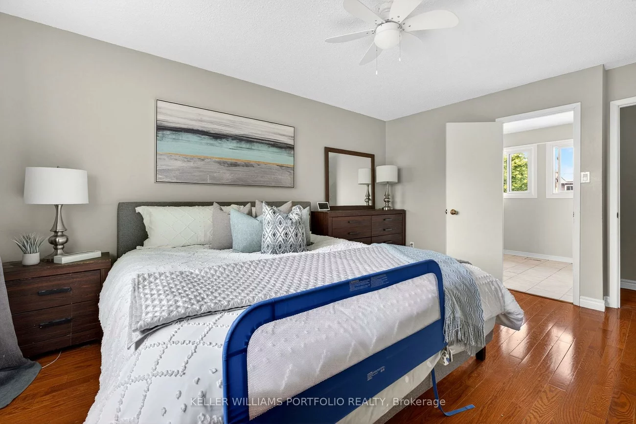 900, Dundas, Erindale, Mississauga