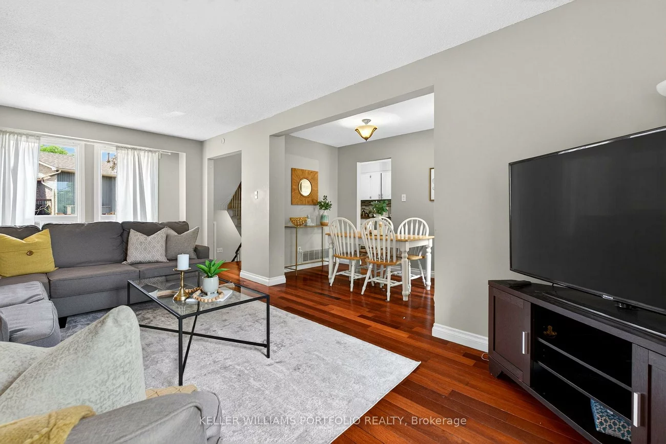 900, Dundas, Erindale, Mississauga