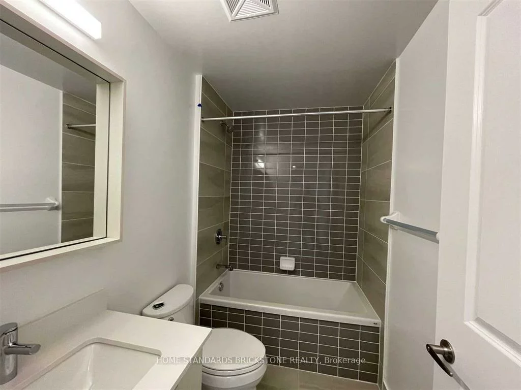 4675, Metcalfe, Central Erin Mills, Mississauga