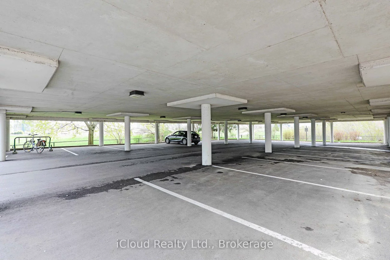 4460, Tucana, Hurontario, Mississauga