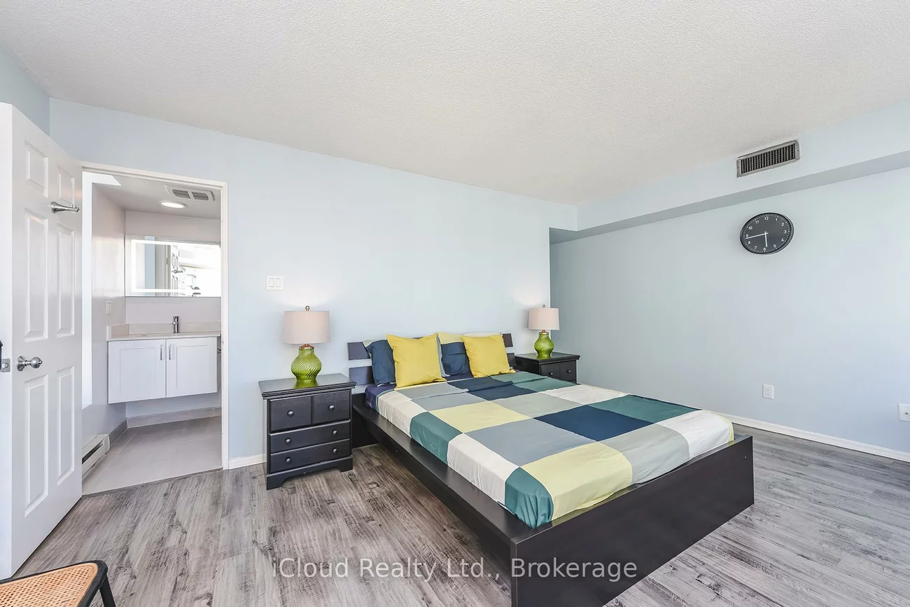 4460, Tucana, Hurontario, Mississauga