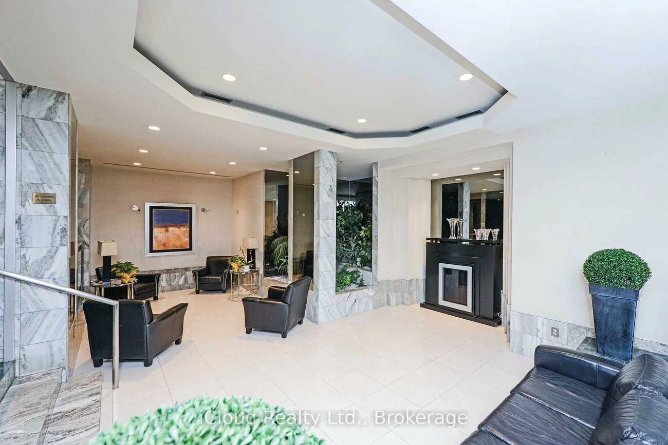 4460, Tucana, Hurontario, Mississauga