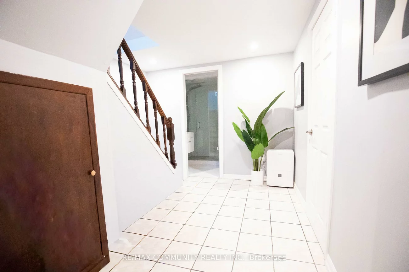 6540, Falconer, Streetsville, Mississauga