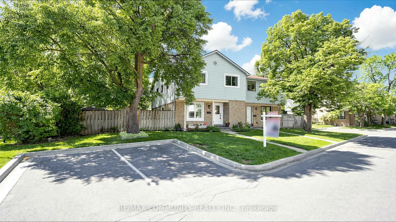 6540, Falconer, Streetsville, Mississauga