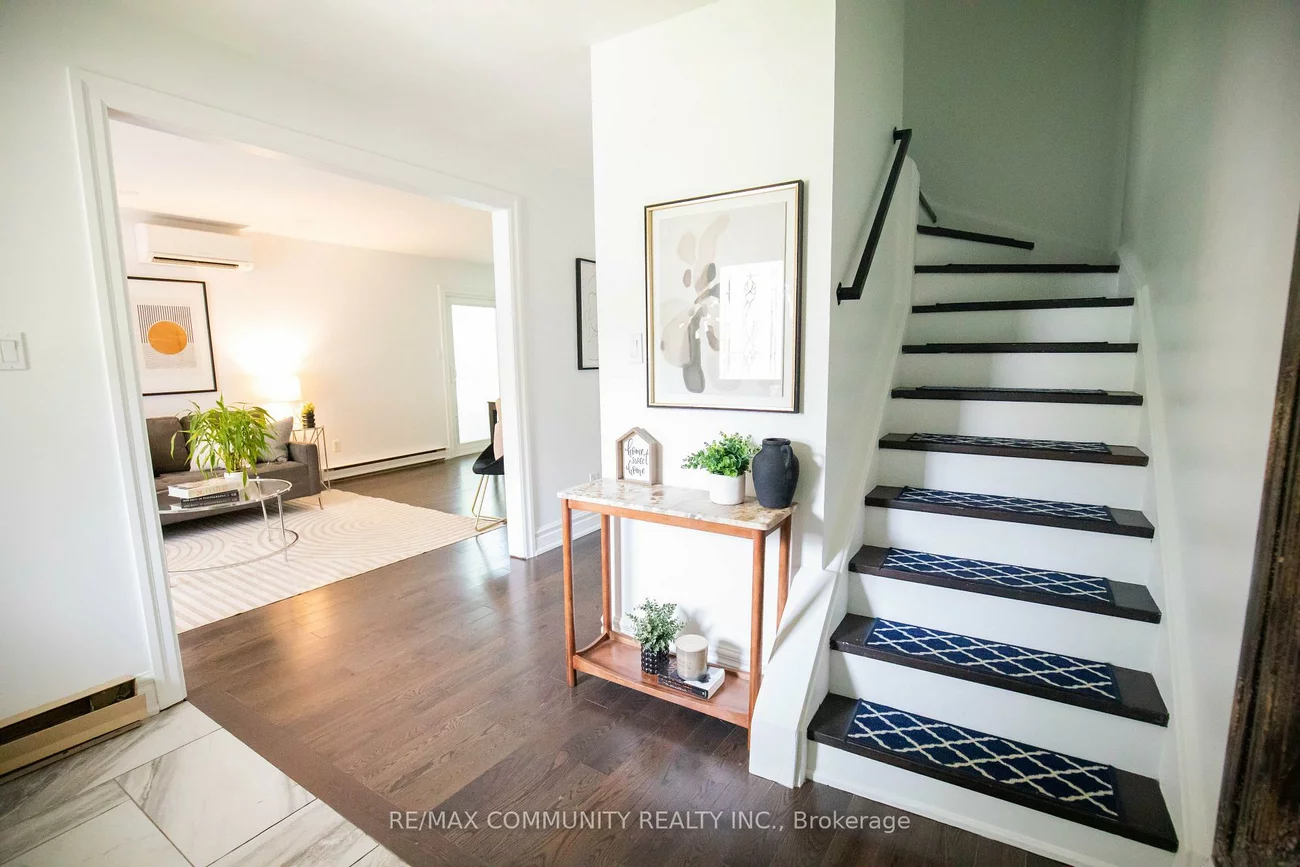6540, Falconer, Streetsville, Mississauga