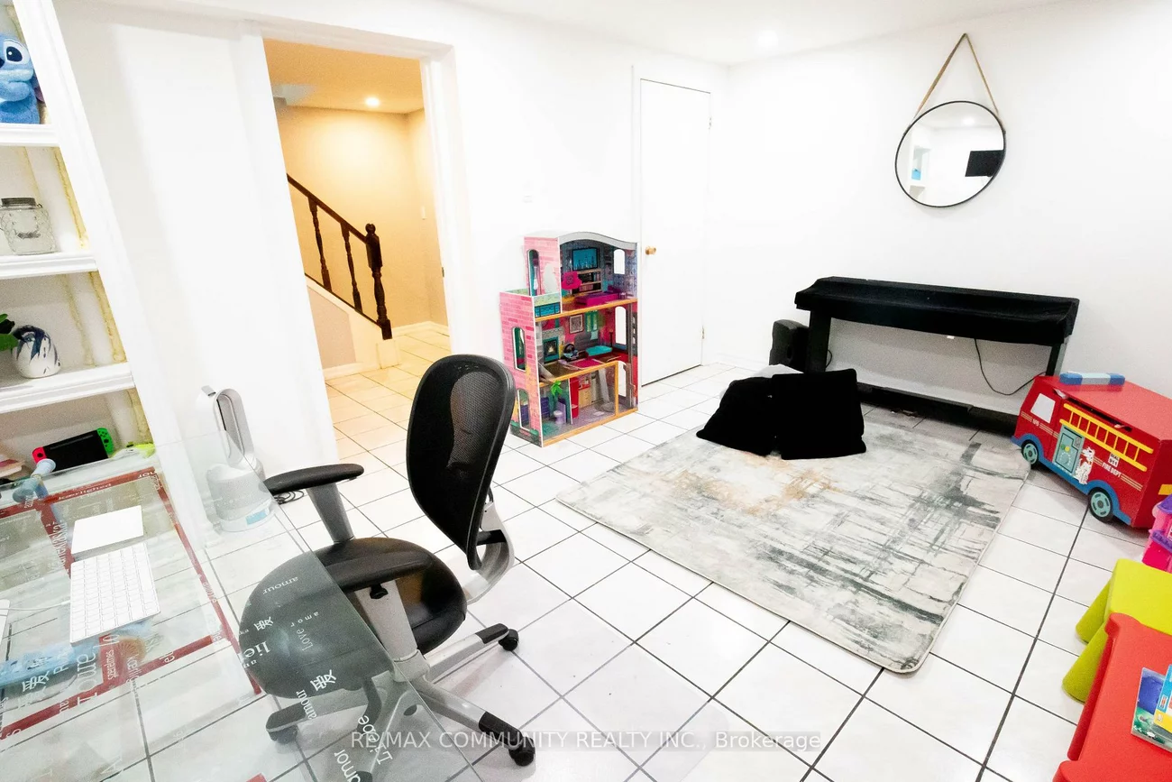 6540, Falconer, Streetsville, Mississauga