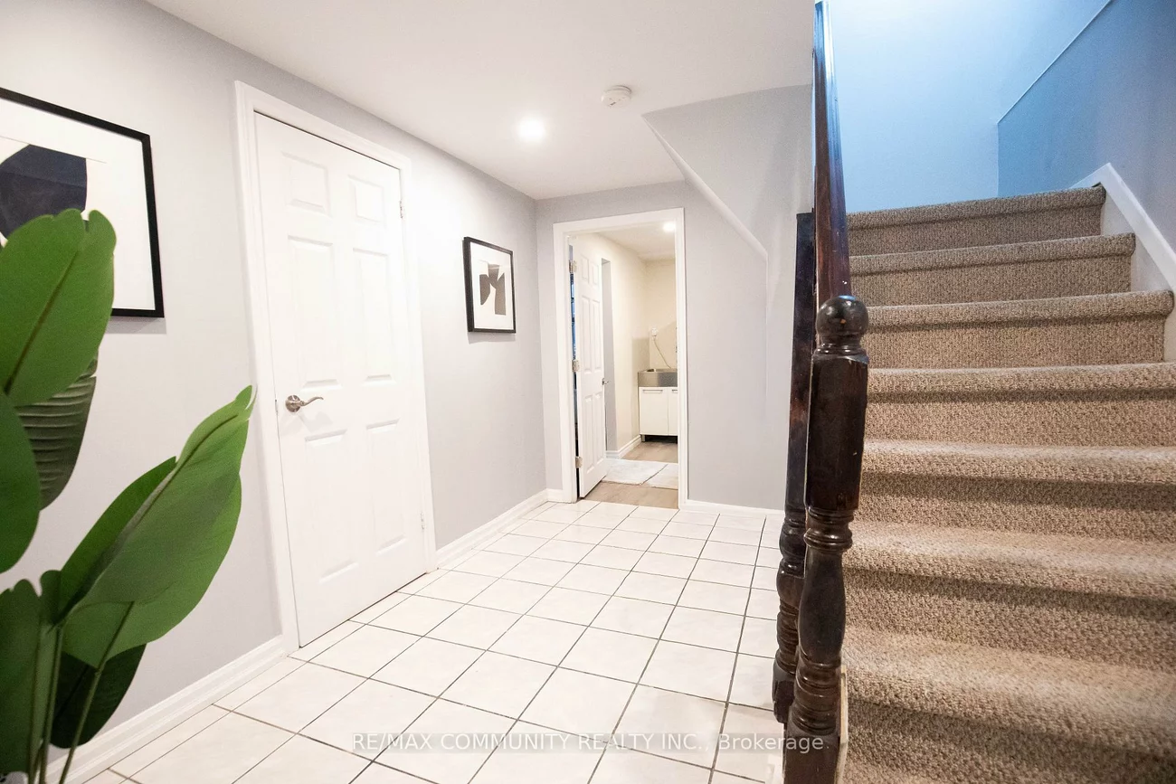 6540, Falconer, Streetsville, Mississauga