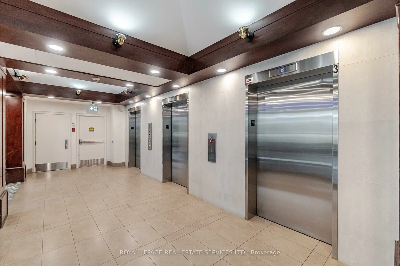 250, Webb, City Centre, Mississauga