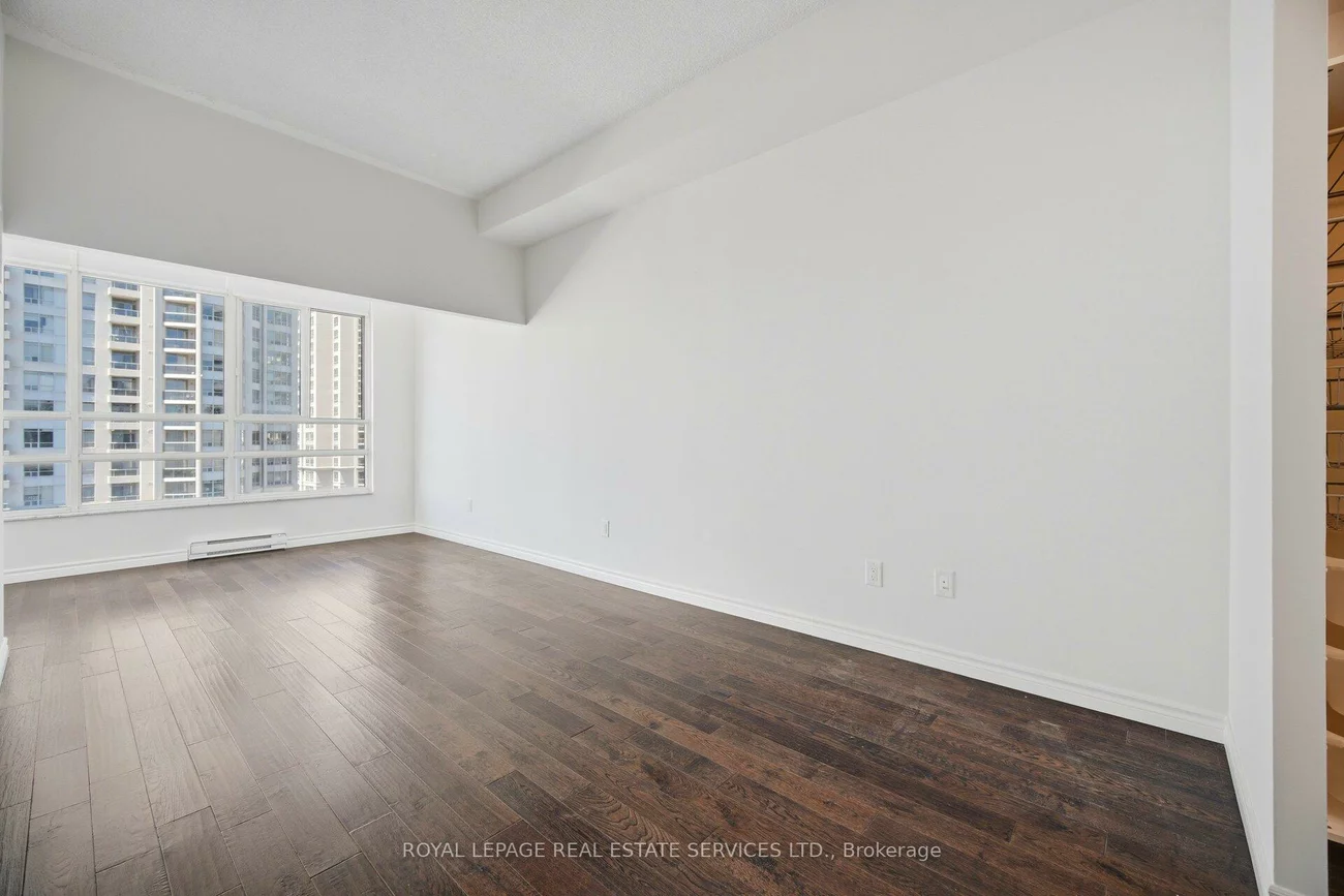 250, Webb, City Centre, Mississauga