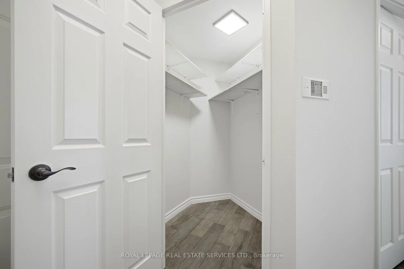 250, Webb, City Centre, Mississauga