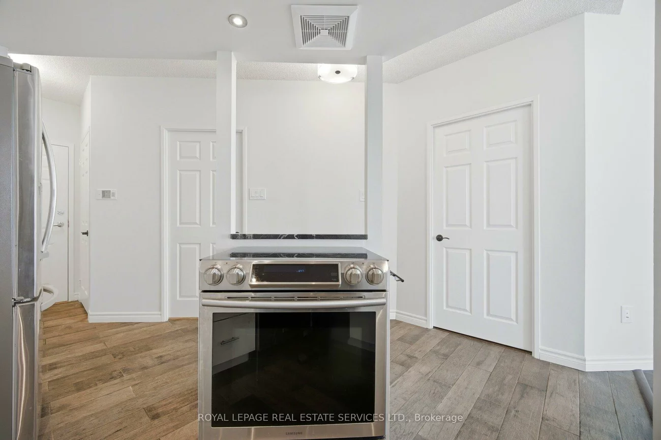 250, Webb, City Centre, Mississauga