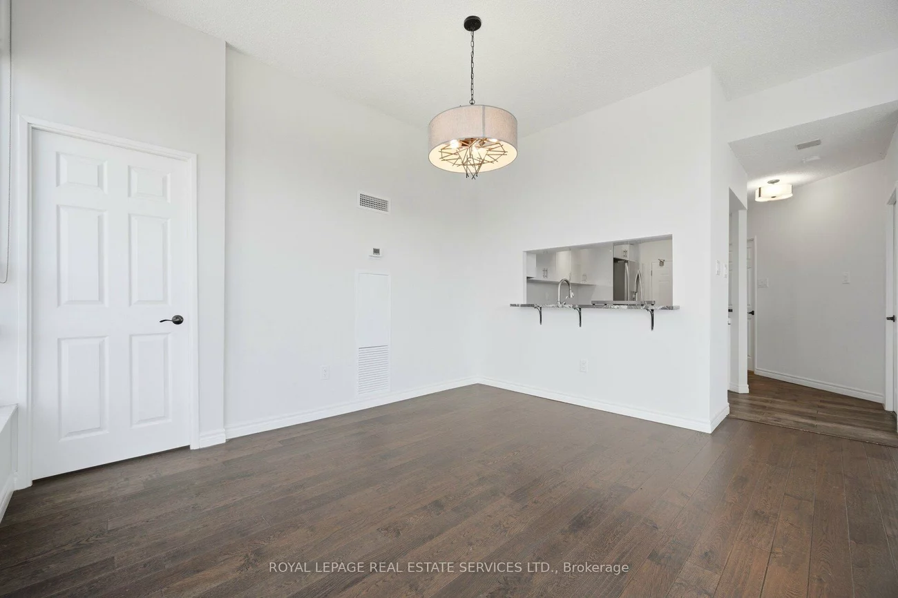 250, Webb, City Centre, Mississauga