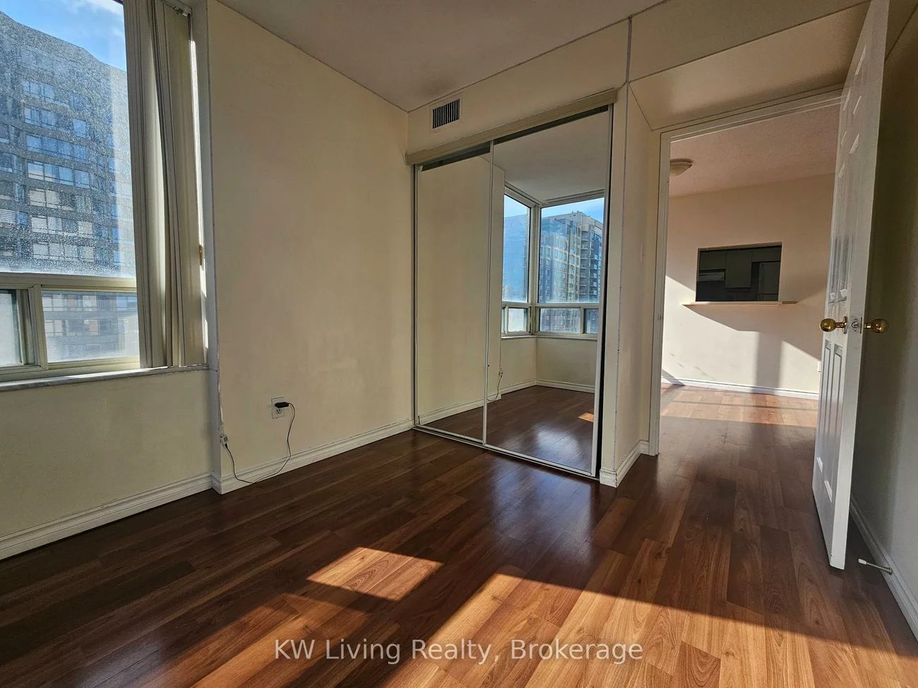 285, Enfield, City Centre, Mississauga
