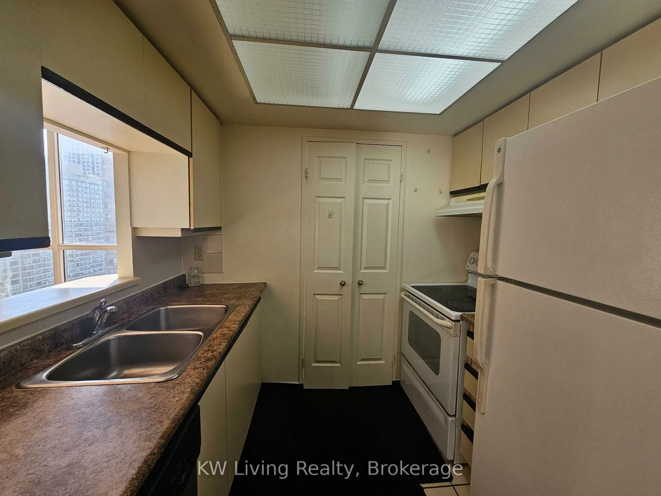 285, Enfield, City Centre, Mississauga