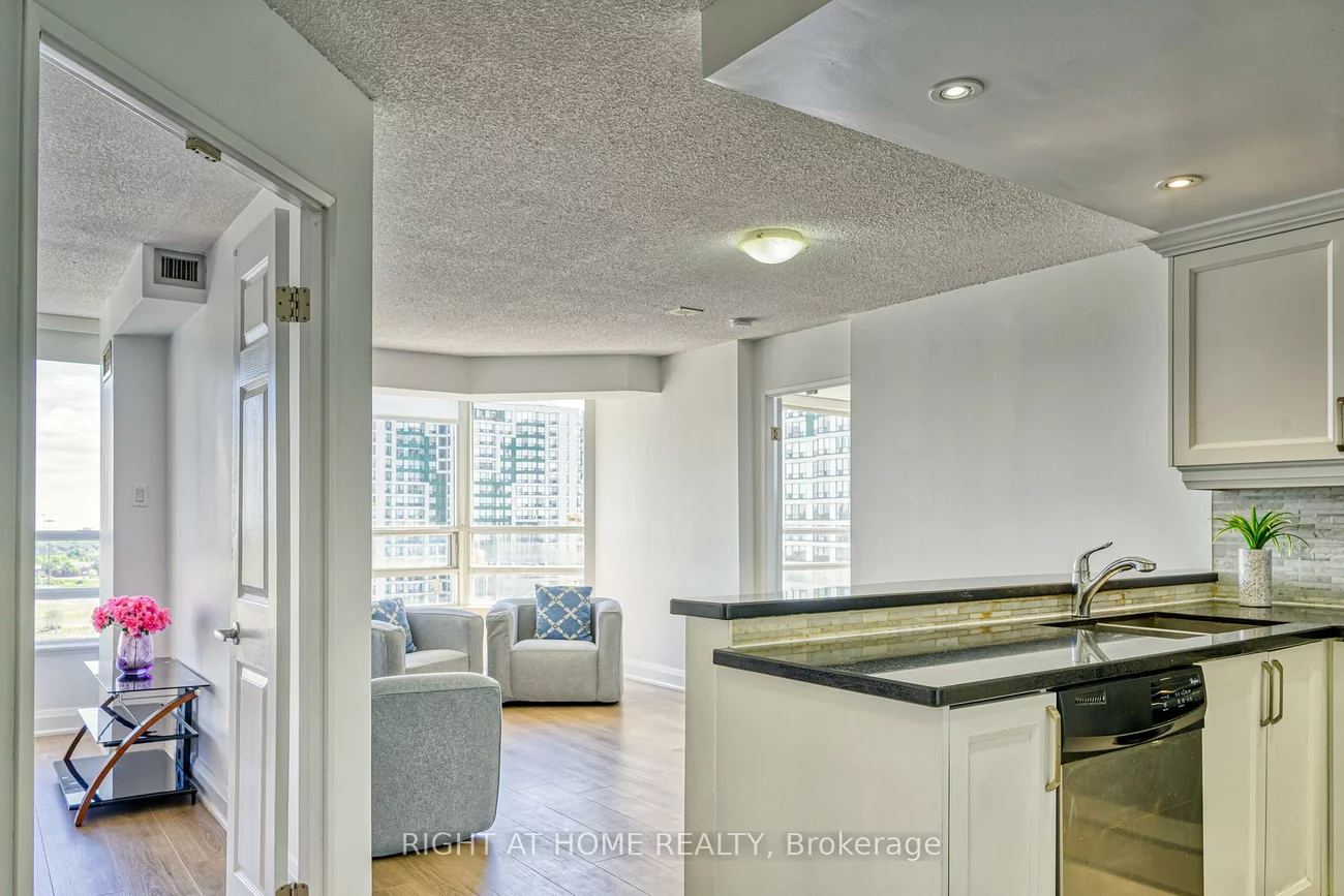 50, Kingsbridge Garden, Hurontario, Mississauga