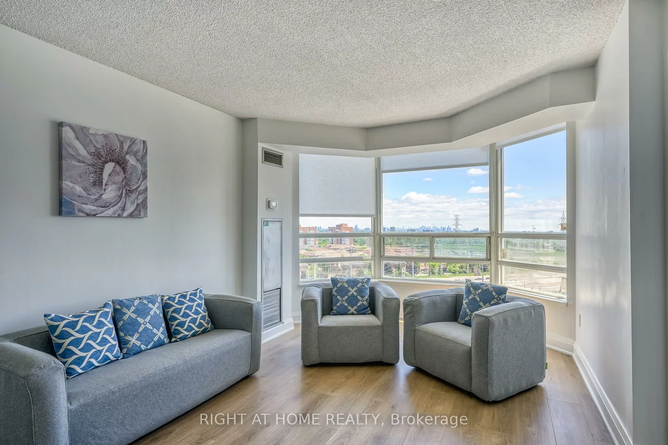 50, Kingsbridge Garden, Hurontario, Mississauga