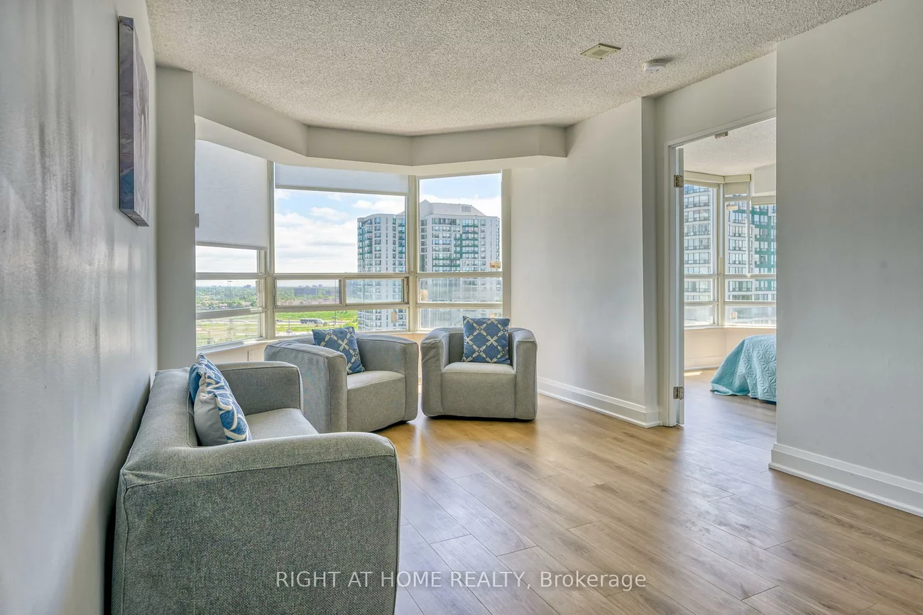 50, Kingsbridge Garden, Hurontario, Mississauga