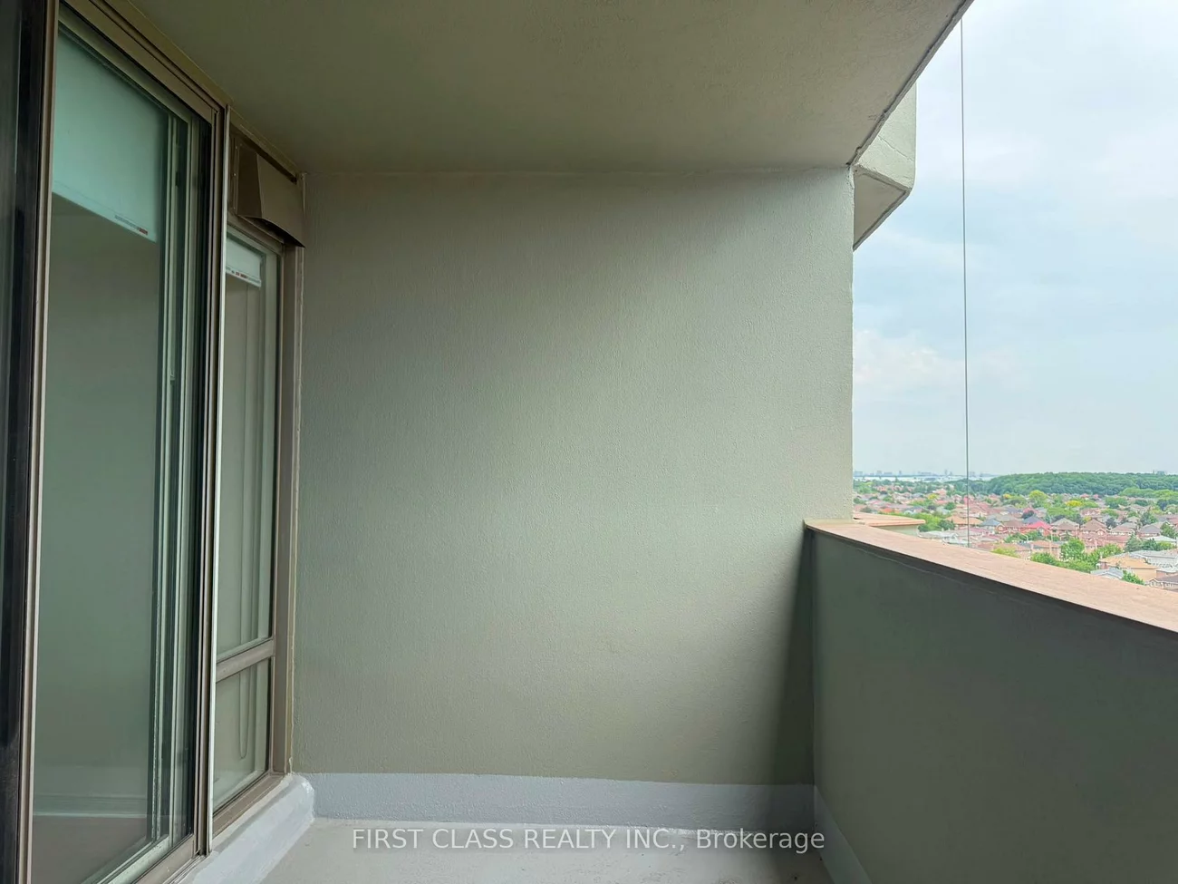 700, Constellation, Hurontario, Mississauga