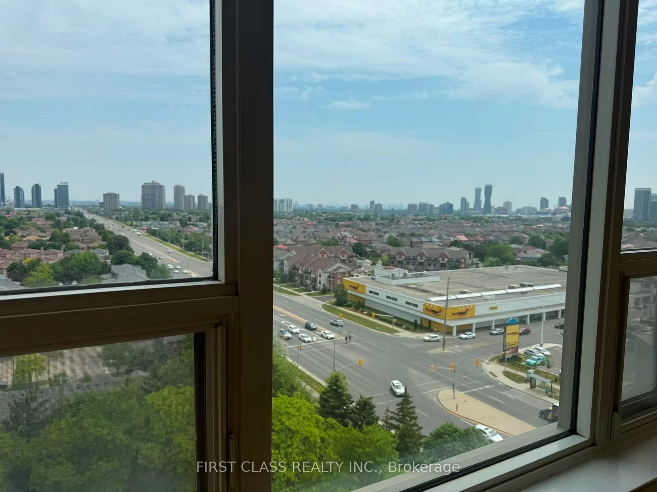 700, Constellation, Hurontario, Mississauga