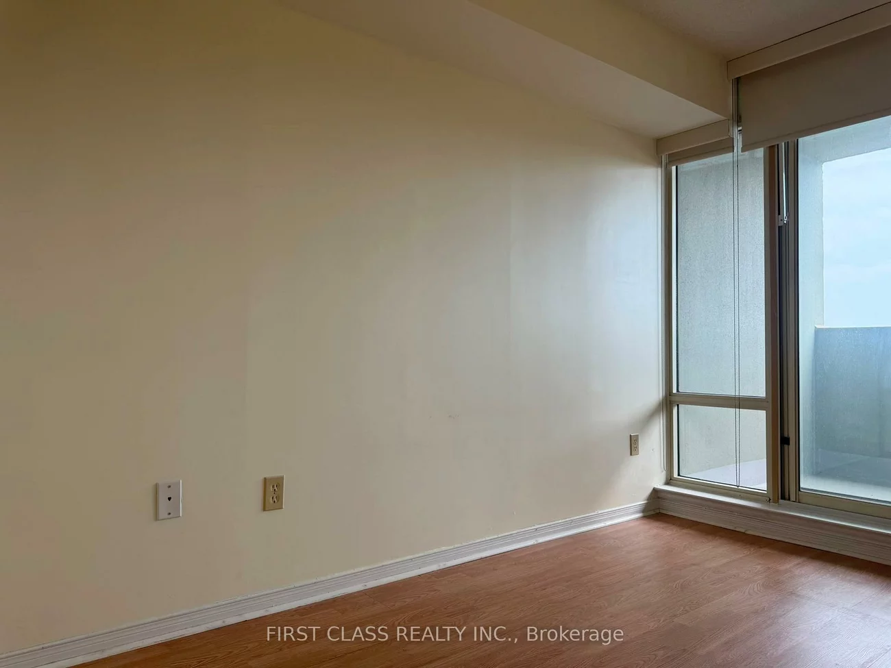 700, Constellation, Hurontario, Mississauga