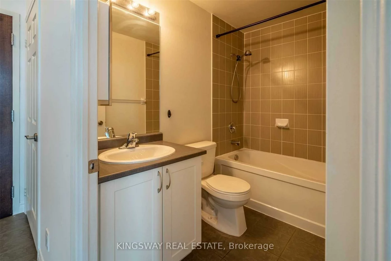 339, Rathburn, City Centre, Mississauga