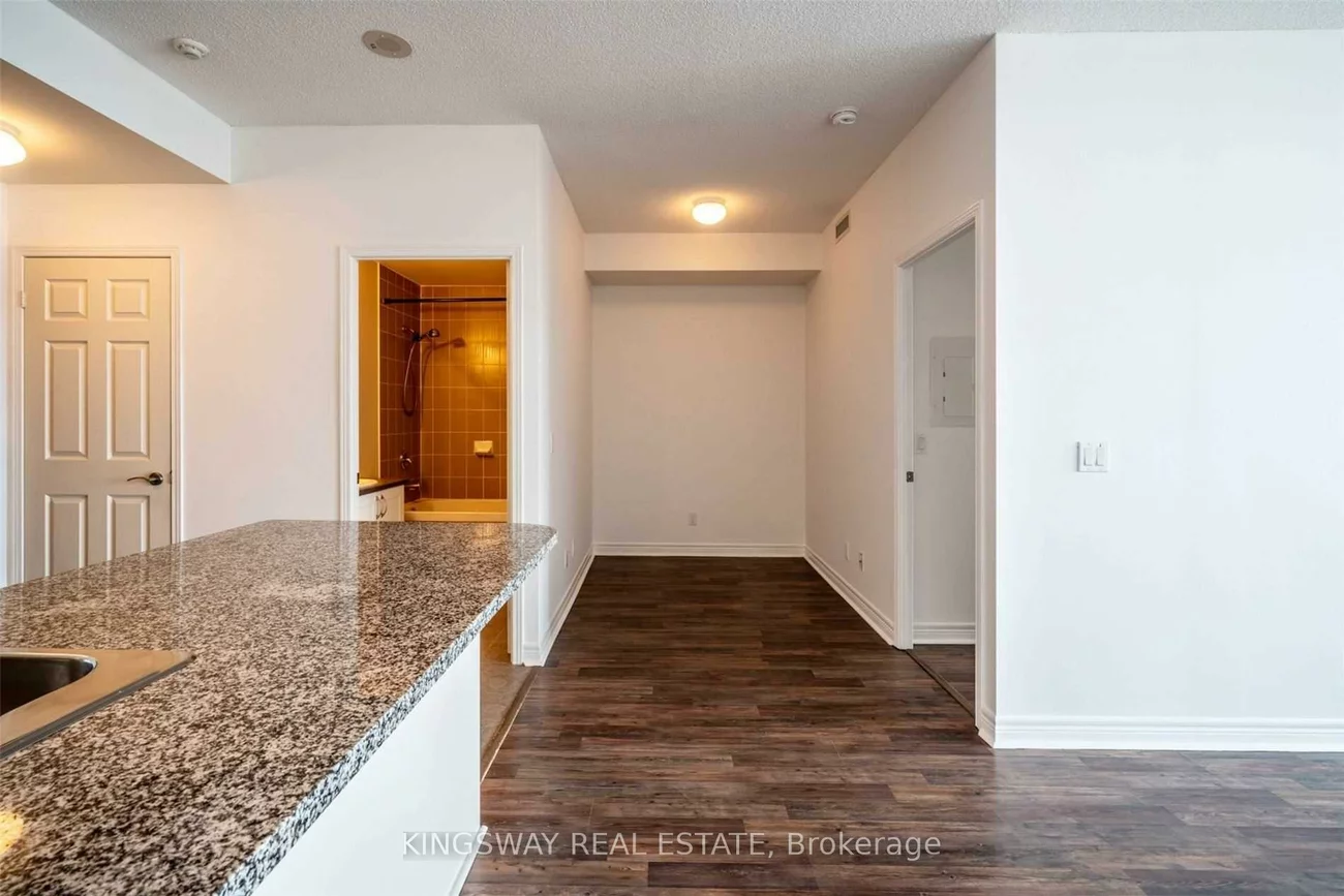 339, Rathburn, City Centre, Mississauga
