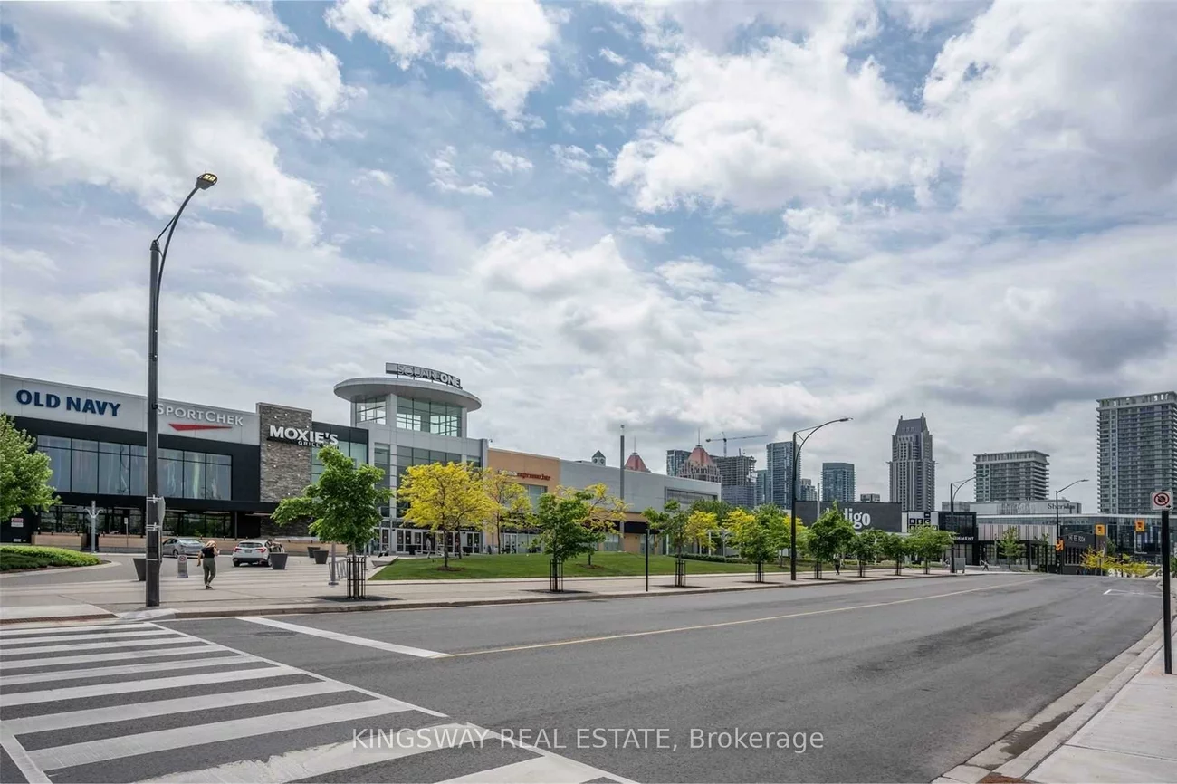 339, Rathburn, City Centre, Mississauga